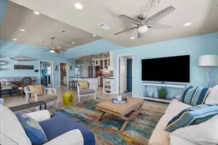 808 Pinata Dr, Crystal Beach, TX 77650 - Photo 15