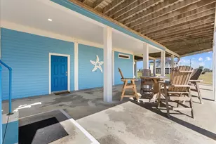 808 Pinata Dr, Crystal Beach, TX 77650 - Photo 39
