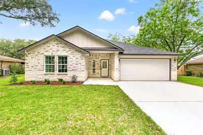 1432 Camellia Street, Sweeny, TX 77480 - Photo 1