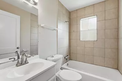 729 13th Avenue N, Texas City, TX 77590 - Photo 5