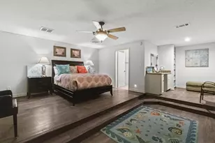 2102 Postoffice St, Galveston, TX 77550 - Photo 23