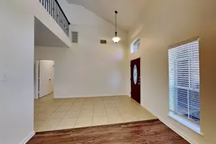 2303 Cantabria Ln, League City, TX 77573 - Photo 9