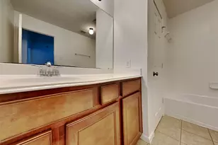 2303 Cantabria Ln, League City, TX 77573 - Photo 23