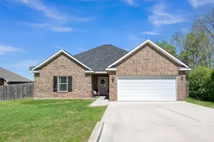 12426 Hackberry Dr, Willis, TX 77318 - Photo 3