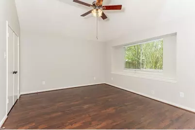 2002 Hickory Glen Drive, Missouri City, TX 77489 - Photo 5