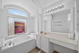 19315 Laguna Woods Dr, Tomball, TX 77375 - Photo 23