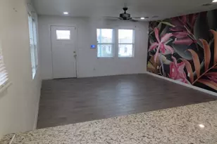 5918 Avenue R, Galveston, TX 77551 - Photo 3