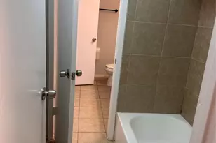 5665 Birchmont Dr, Houston, TX 77091 - Photo 7