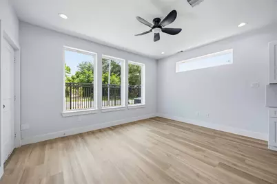 4138 Larkspur Street #C, Houston, TX 77051 - Photo 11