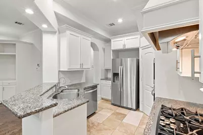 5531 Pine Street #I, Houston, TX 77081 - Photo 13