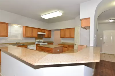 6807 Turtlewood Drive, Houston, TX 77072 - Photo 5