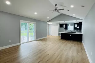 10934 Lilleux Rd, Houston, TX 77067 - Photo 9