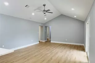 10934 Lilleux Rd, Houston, TX 77067 - Photo 11