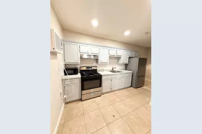 6109 Saxon Drive #B, Houston, TX 77092 - Photo 5
