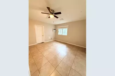 6109 Saxon Drive #B, Houston, TX 77092 - Photo 7