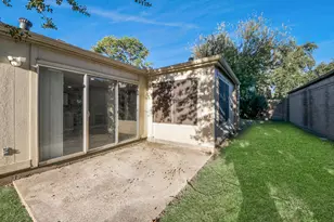 2471 Falls Church Dr, Houston, TX 77067 - Photo 19