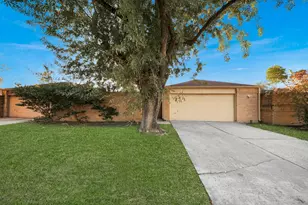 2471 Falls Church Dr, Houston, TX 77067 - Photo 1