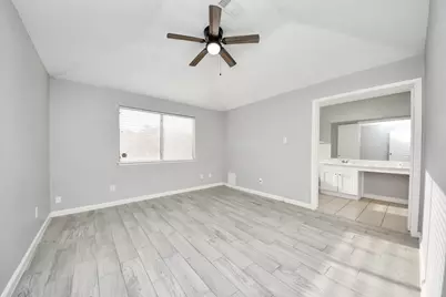 2471 Falls Church Drive, Houston, TX 77067 - Photo 11