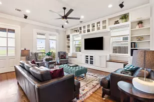 8710 Emnora Ln, Houston, TX 77080 - Photo 13