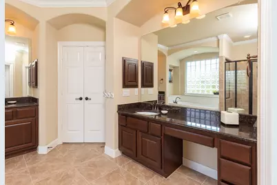 162 W Hullwood Court, Spring, TX 77389 - Photo 29