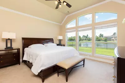 162 W Hullwood Court, Spring, TX 77389 - Photo 23
