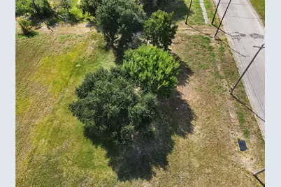 631 Texas Avenue, Texas City, TX 77590 - Photo 5