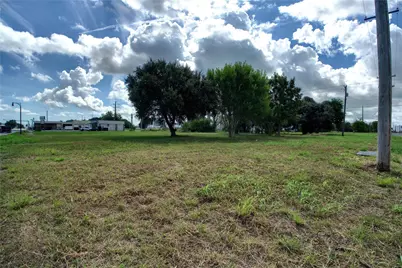 631 Texas Avenue, Texas City, TX 77590 - Photo 11