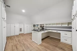 20 Lacewood Ln, Houston, TX 77024 - Photo 33