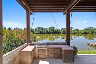1133 E Meyer Rd, Seabrook, TX 77586 - Photo 7