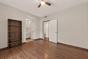 11711 Memorial Dr, Houston, TX 77024 - Photo 21