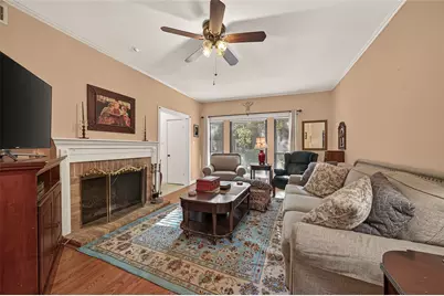 11711 Memorial Drive #239, Houston, TX 77024 - Photo 7