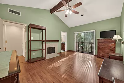 11711 Memorial Drive #239, Houston, TX 77024 - Photo 27