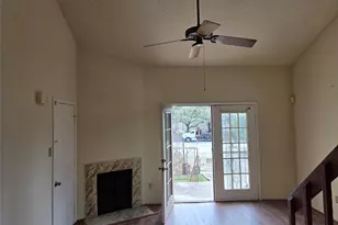2425 Holly Hall St, Houston, TX 77054 - Photo 9
