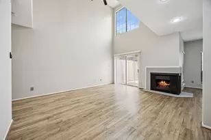 7350 Kirby Dr, Houston, TX 77030 - Photo 3