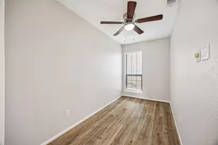 7350 Kirby Dr, Houston, TX 77030 - Photo 11