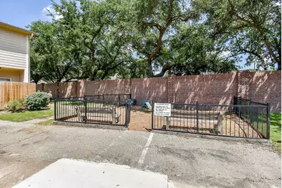 7575 Cambridge Street #1004, Houston, TX 77054 - Photo 31
