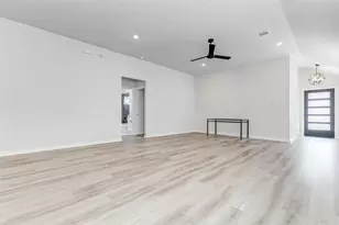 6422 Pomona Ct, Rosharon, TX 77583 - Photo 5