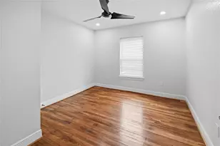 318 2nd St N, Texas City, TX 77590 - Photo 11