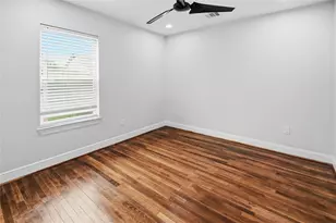 318 2nd St N, Texas City, TX 77590 - Photo 9