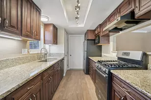 5202 Apple Blossom Ln, Friendswood, TX 77546 - Photo 11