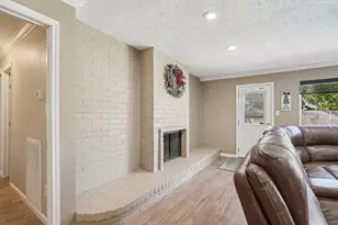 5202 Apple Blossom Ln, Friendswood, TX 77546 - Photo 7