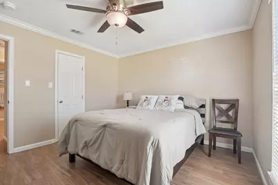 5202 Appleblossom Lane, Friendswood, TX 77546 - Photo 15