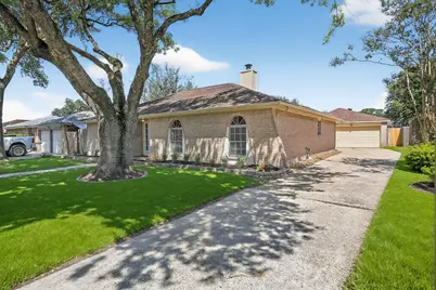 13714 Bonaventure Drive, Houston, TX 77065 - Photo 11