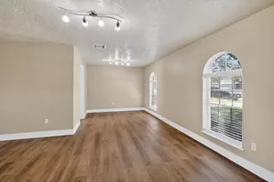 13714 Bonaventure Dr, Houston, TX 77065 - Photo 19