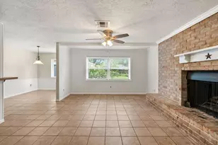 13714 Lynnwood Ln, Sugar Land, TX 77498 - Photo 17