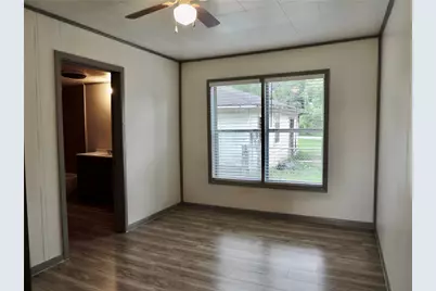 127 S Fenner Avenue, Cleveland, TX 77327 - Photo 11
