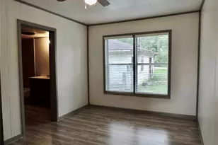 127 S Fenner Ave, Cleveland, TX 77327 - Photo 11