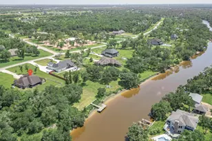 32226 Bayou Bnd, Richwood, TX 77515 - Photo 45