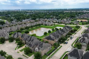 13209 Dartmoor Terrace Dr, Houston, TX 77077 - Photo 35