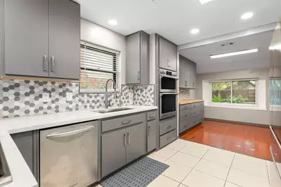 1858 Eagle Falls Drive, Houston, TX 77077 - Photo 17